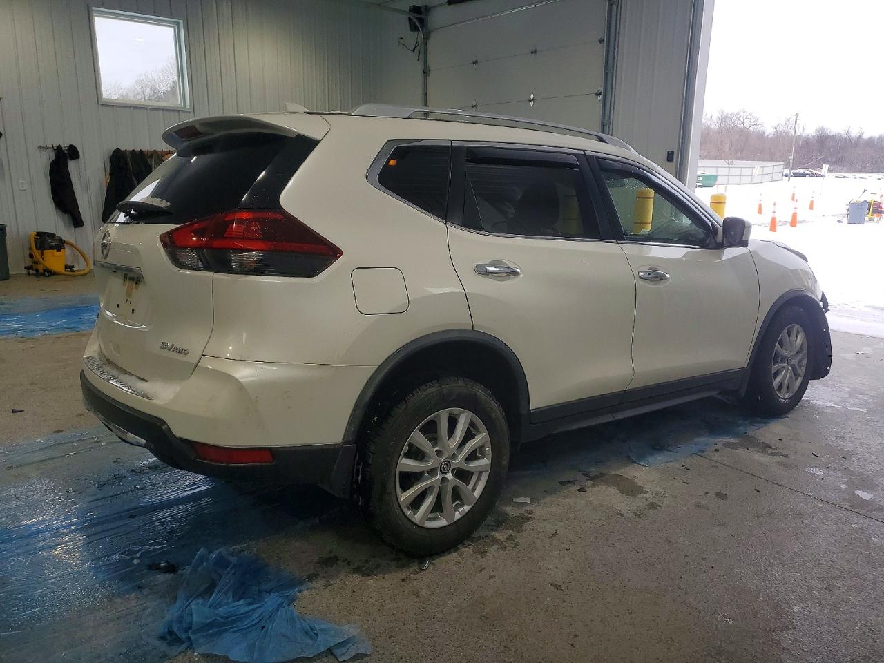 2018 NISSAN ROGUE S photo 3