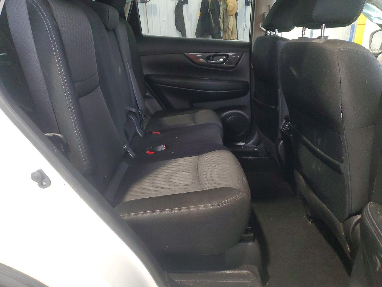 2018 NISSAN ROGUE S photo 11