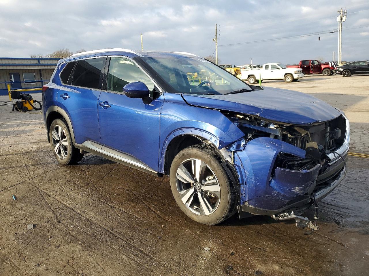 2023 NISSAN ROGUE SL photo 4