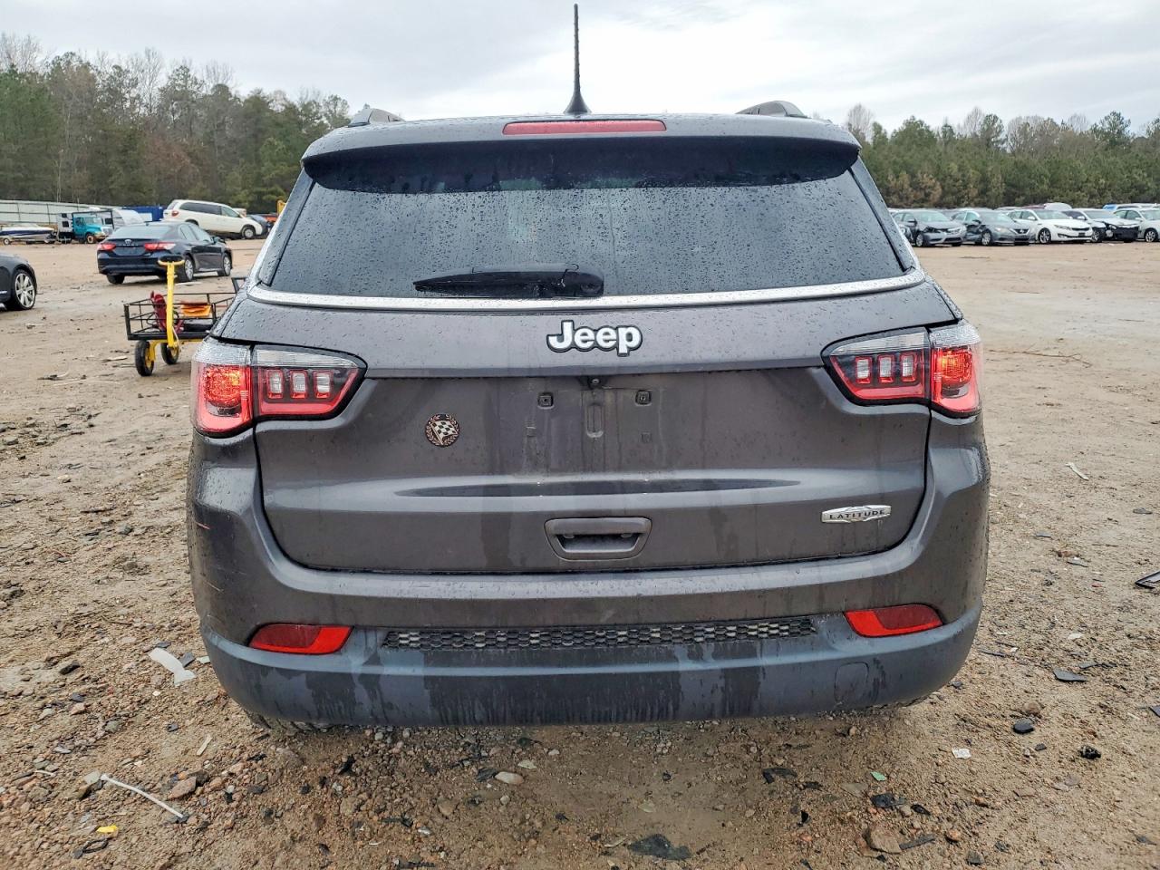 2022 JEEP COMPASS LATITUDE photo 6