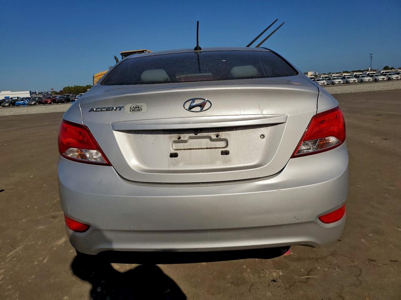 2016 HYUNDAI ACCENT SE photo 6