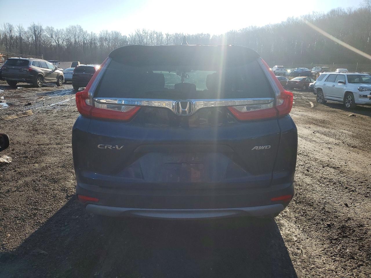 2018 HONDA CR-V LX photo 6