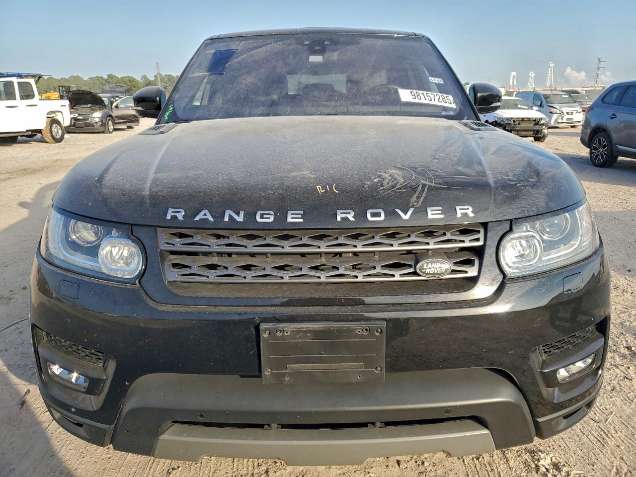 2017 LAND ROVER RANGE ROVER SPORT SE photo 5