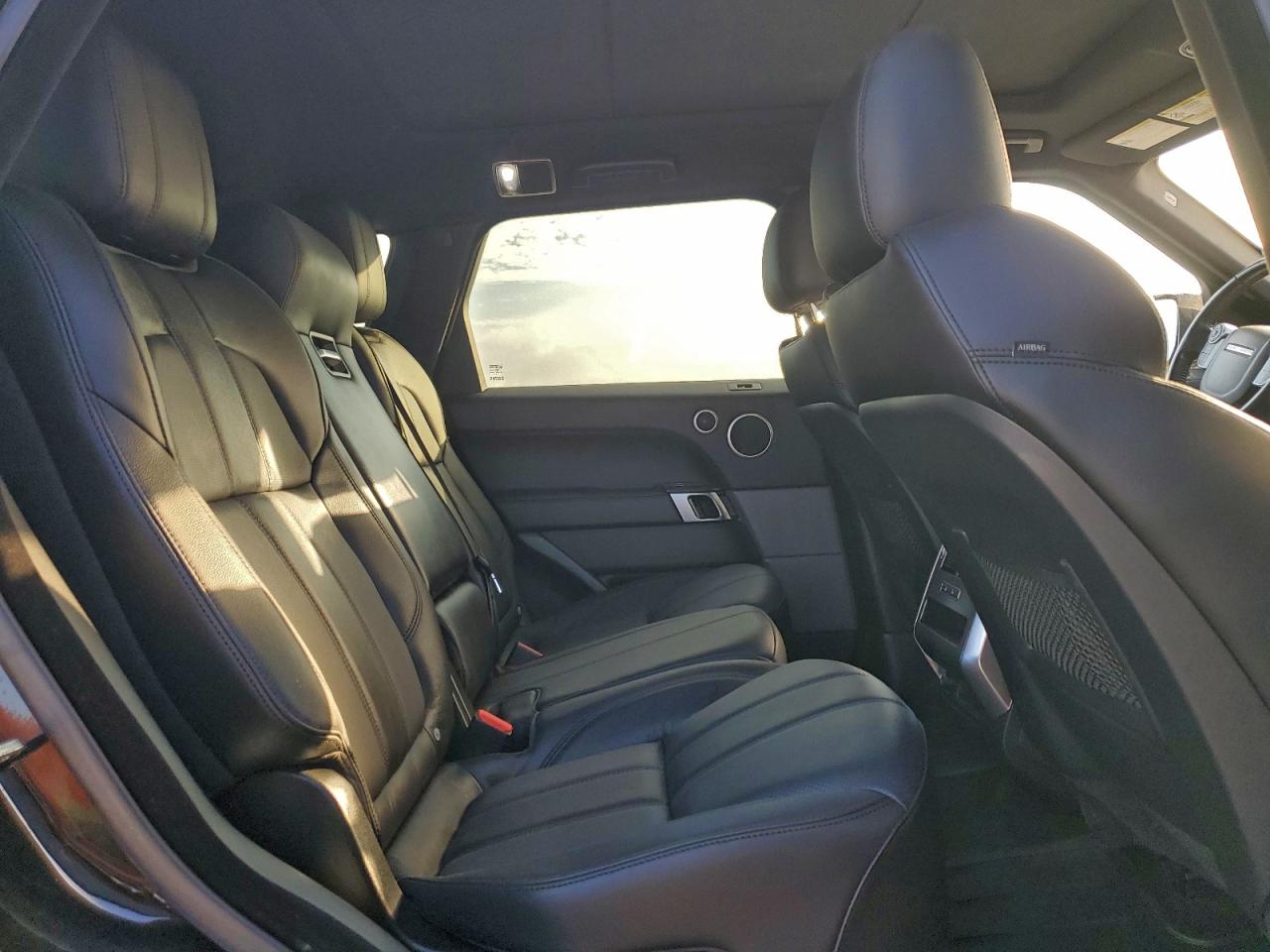 2017 LAND ROVER RANGE ROVER SPORT SE photo 11