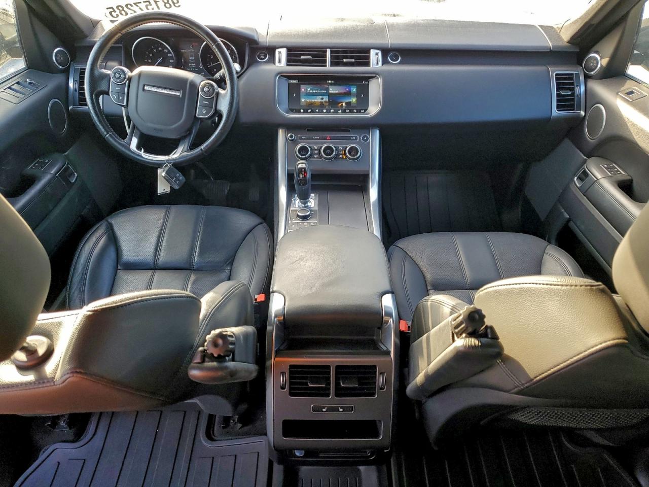 2017 LAND ROVER RANGE ROVER SPORT SE photo 8