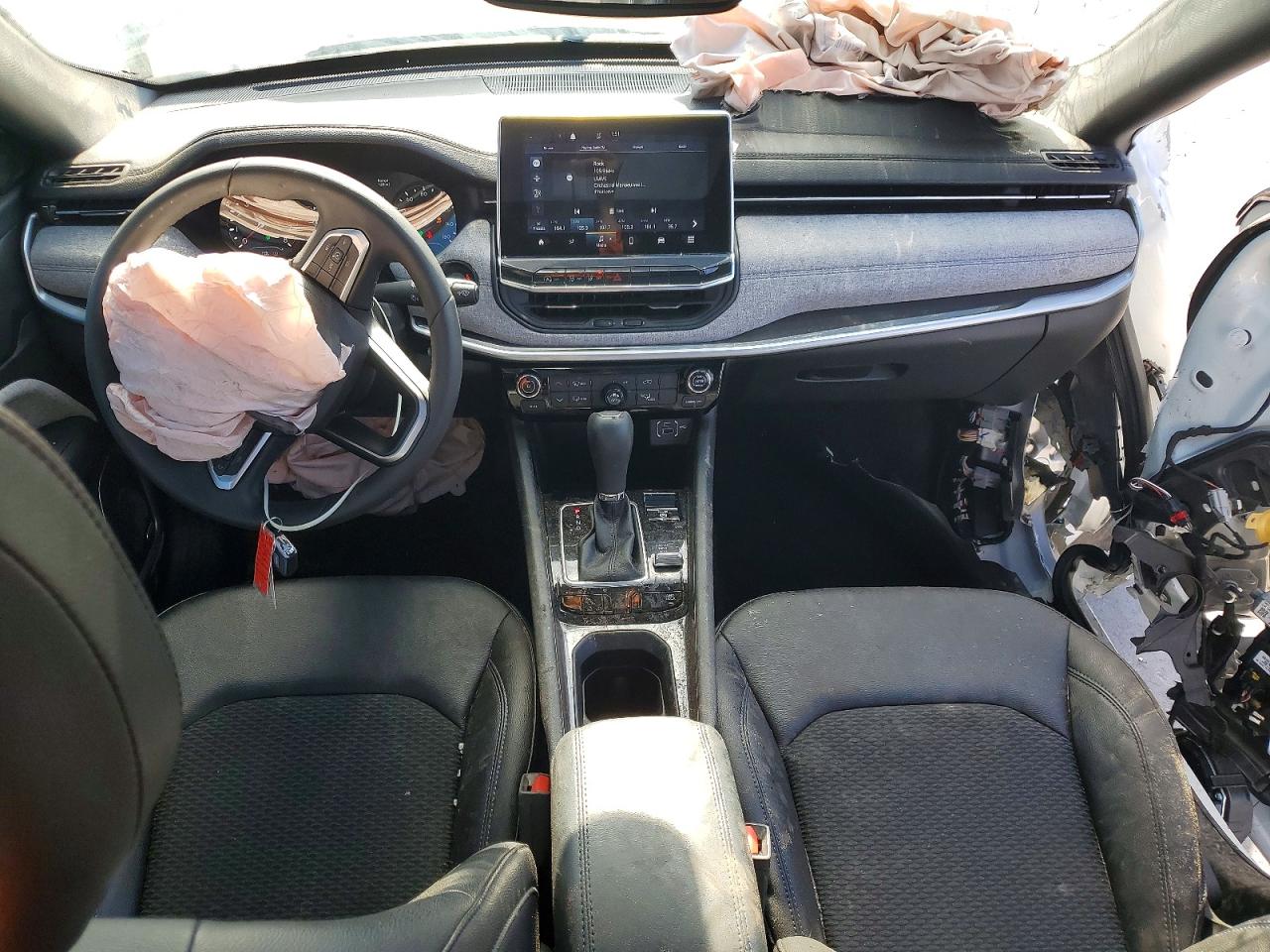 2024 JEEP COMPASS LATITUDE photo 8