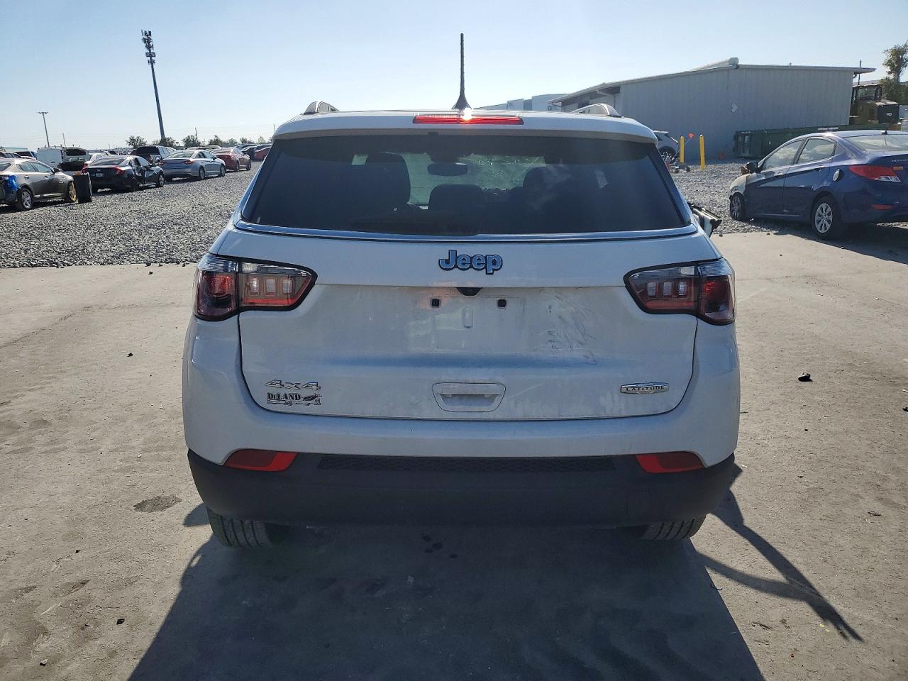 2024 JEEP COMPASS LATITUDE photo 6