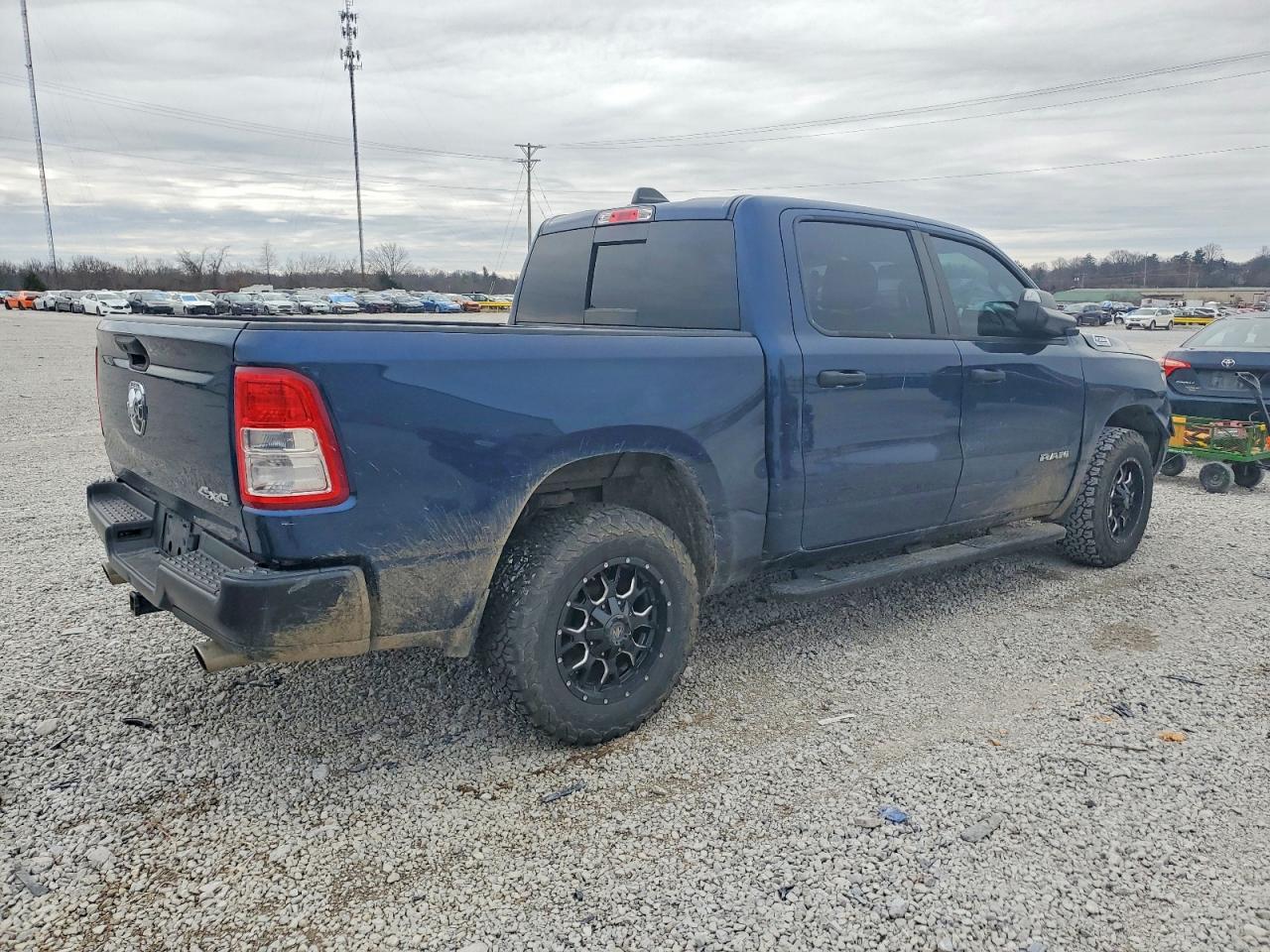 2019 RAM 1500 TRADESMAN photo 3