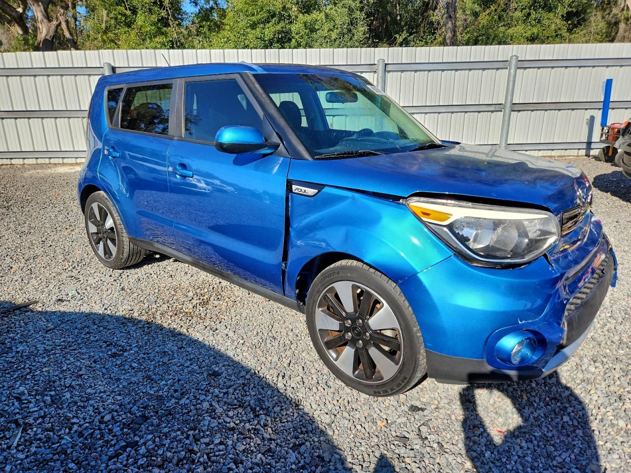 2017 KIA SOUL + photo 4