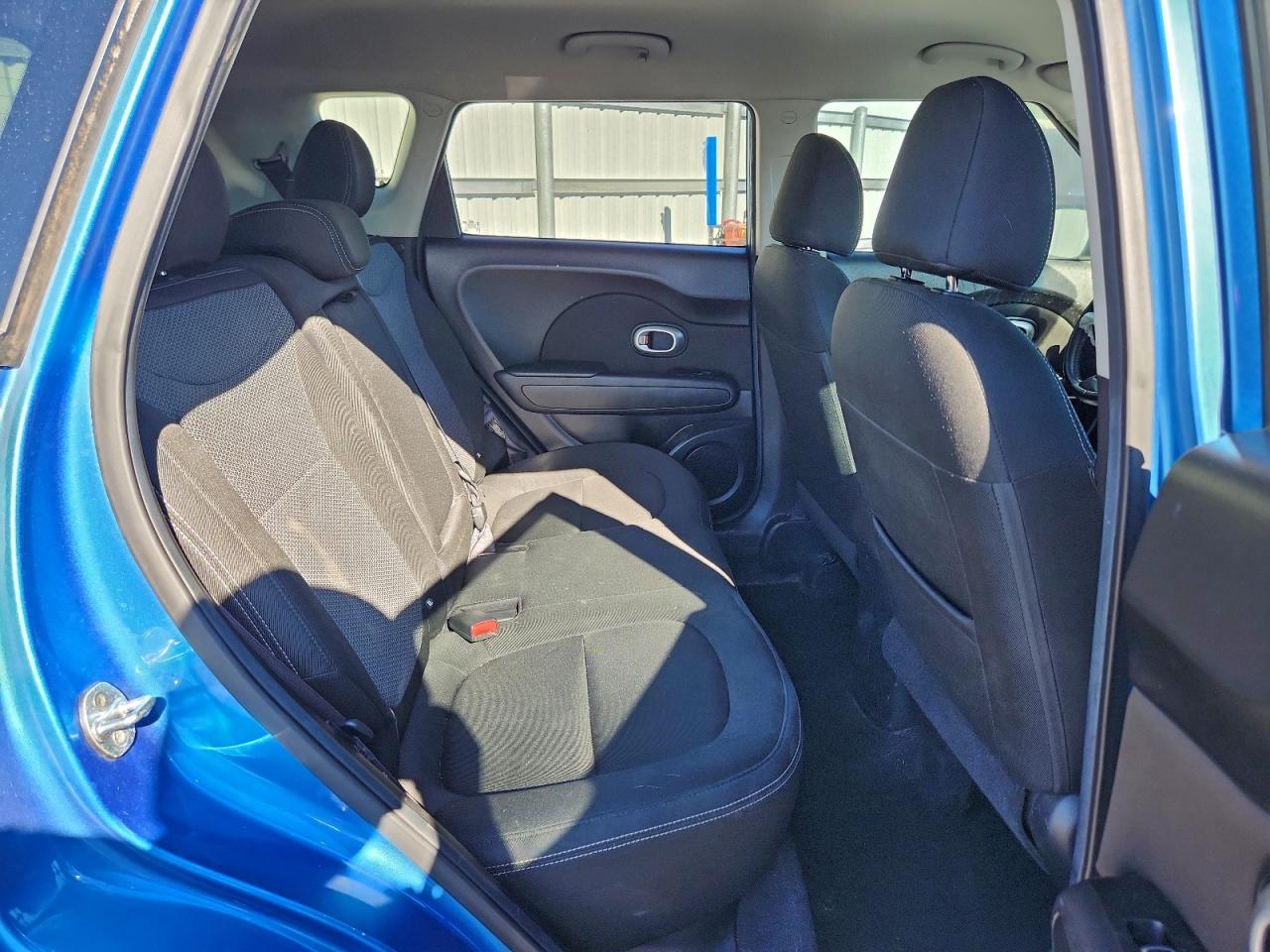 2017 KIA SOUL + photo 10