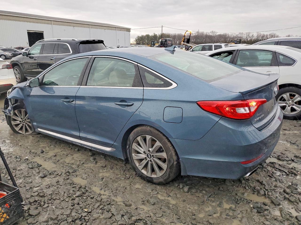 2017 HYUNDAI SONATA SPORT photo 2