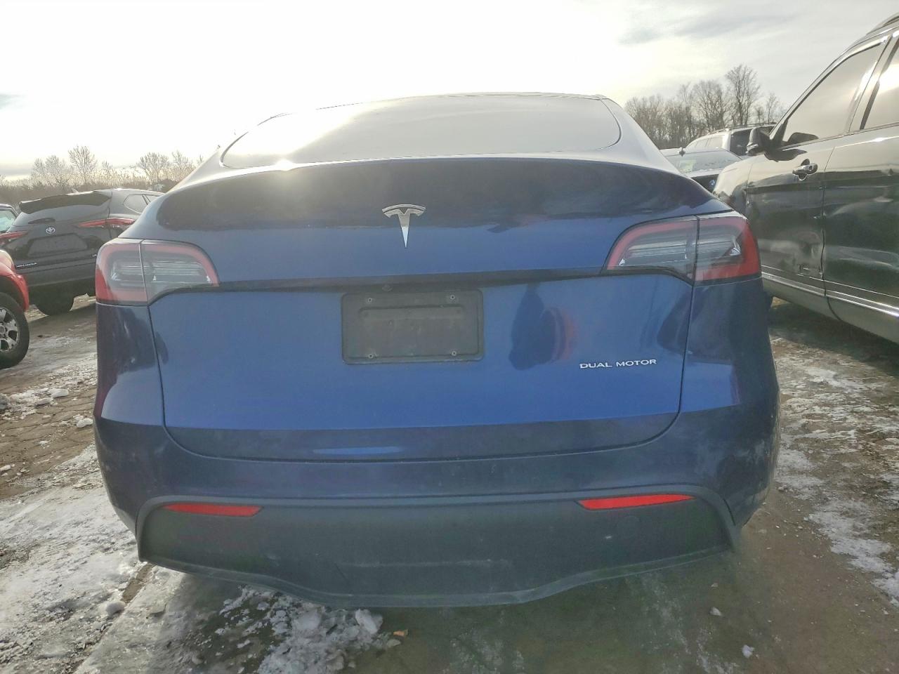 2021 TESLA MODEL Y photo 6