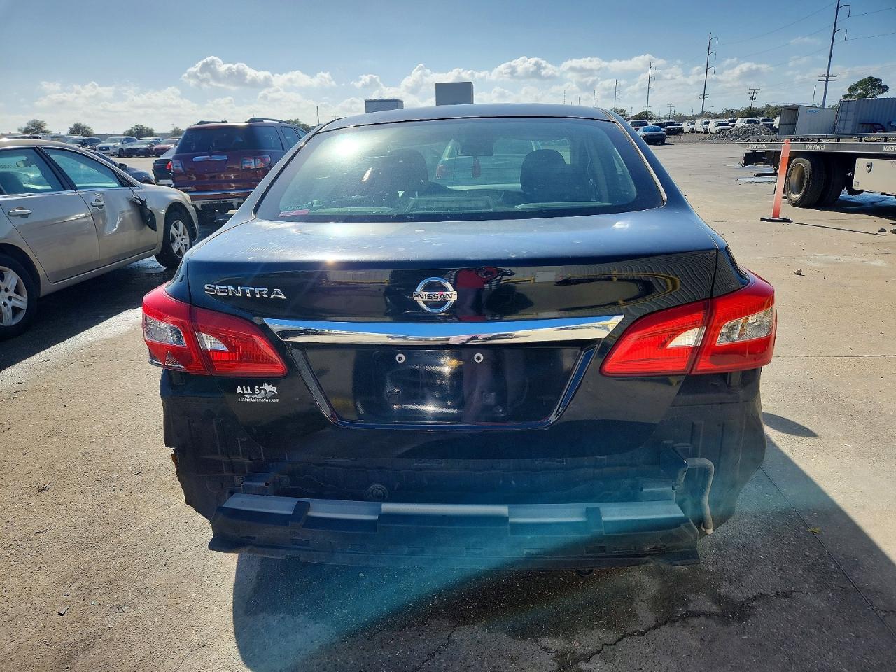 2016 NISSAN SENTRA S photo 11