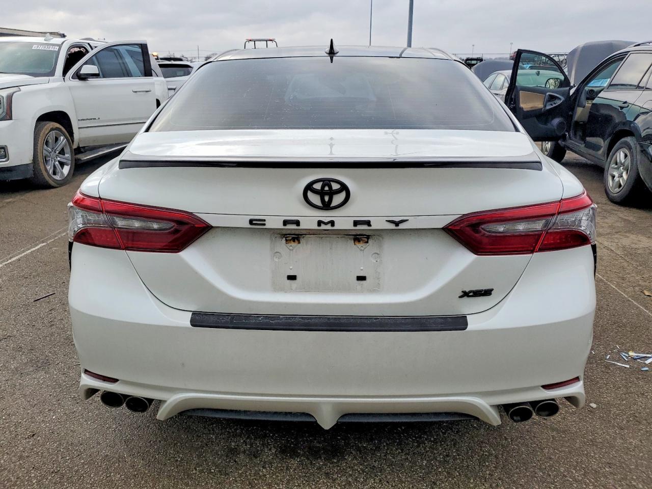 2022 TOYOTA CAMRY XSE photo 6