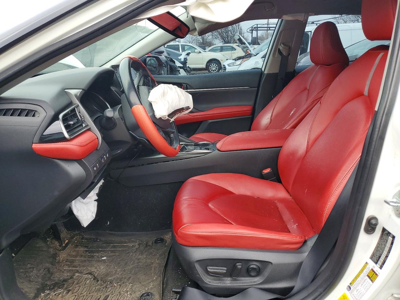 2022 TOYOTA CAMRY XSE photo 7