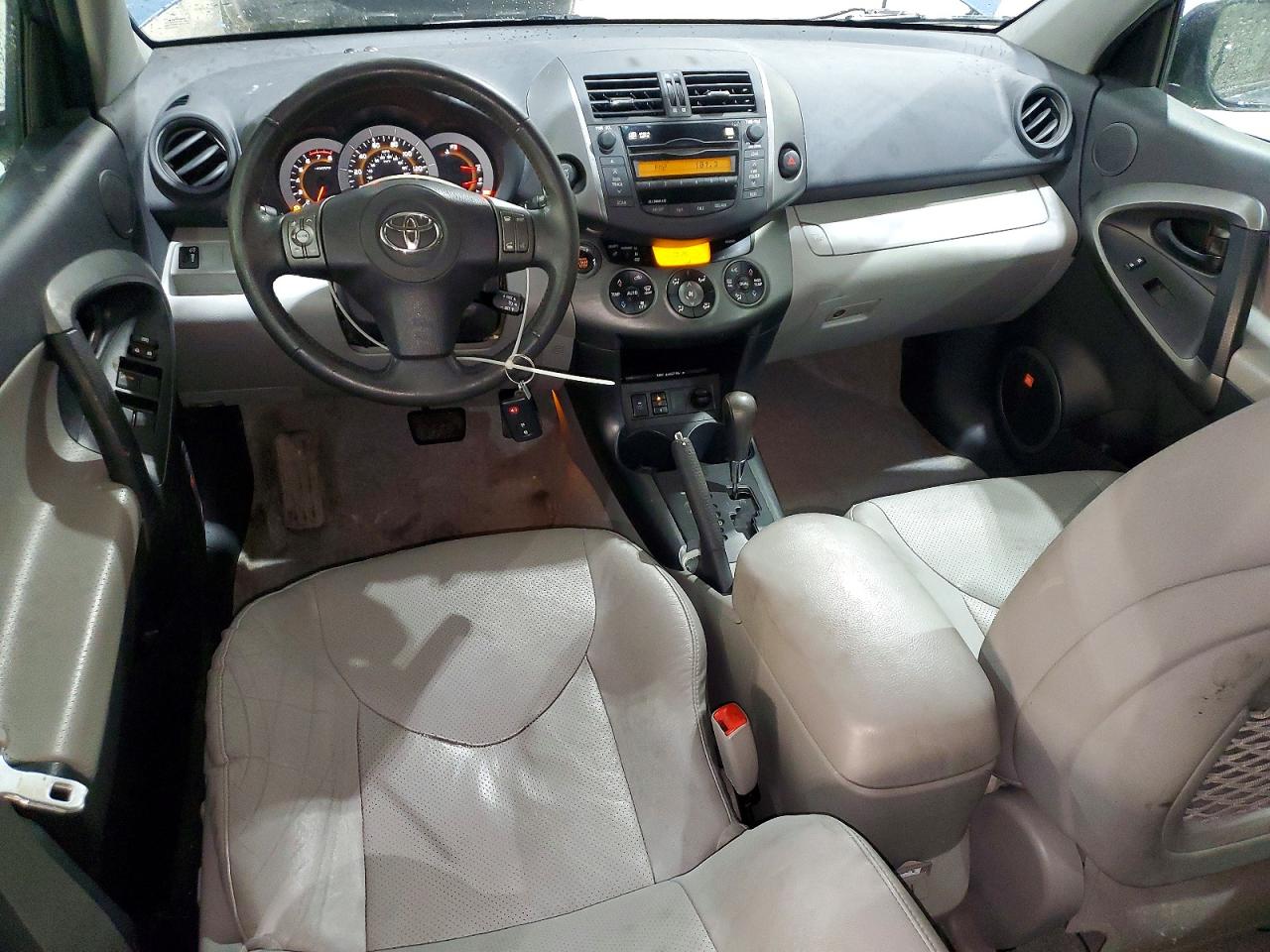 2011 TOYOTA RAV4 LIMITED photo 15