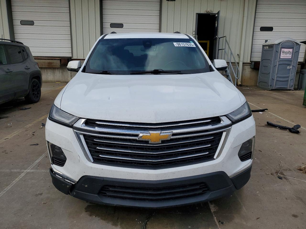 2023 CHEVROLET TRAVERSE LT photo 9