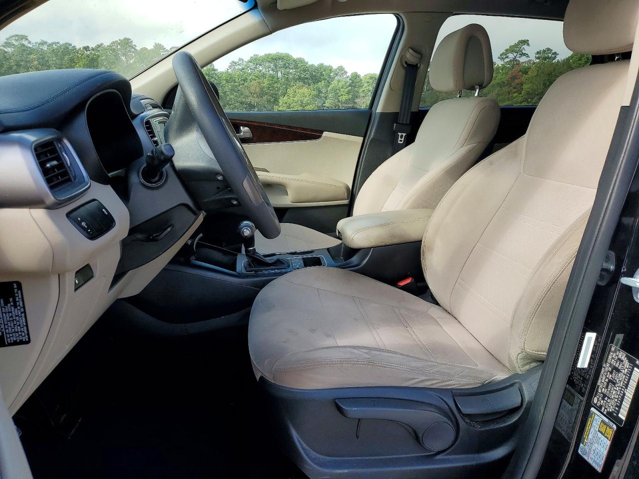 2016 KIA SORENTO LX photo 7