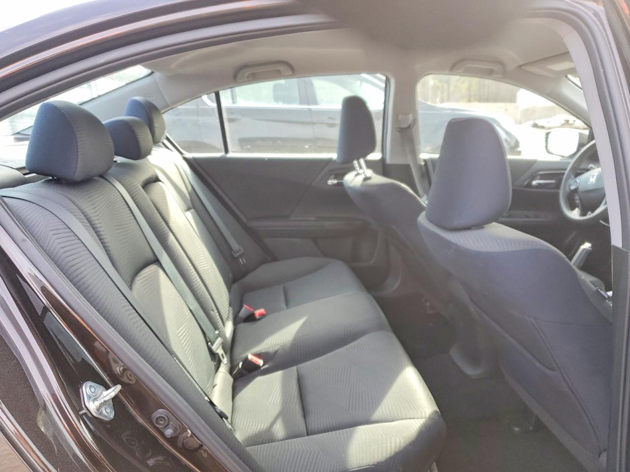 2016 HONDA ACCORD LX photo 10