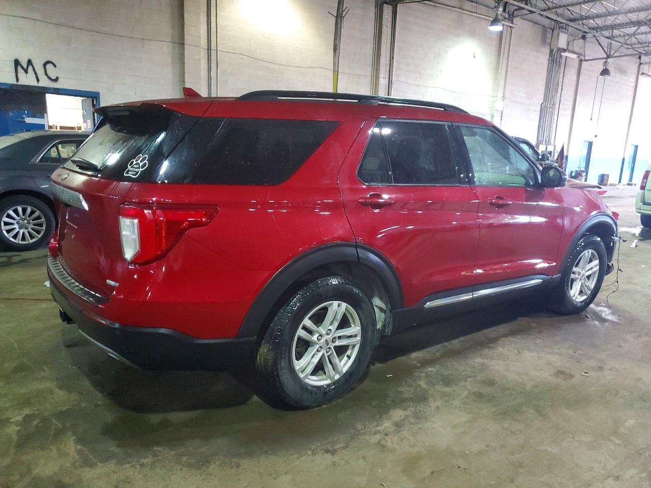 2020 FORD EXPLORER XLT photo 3
