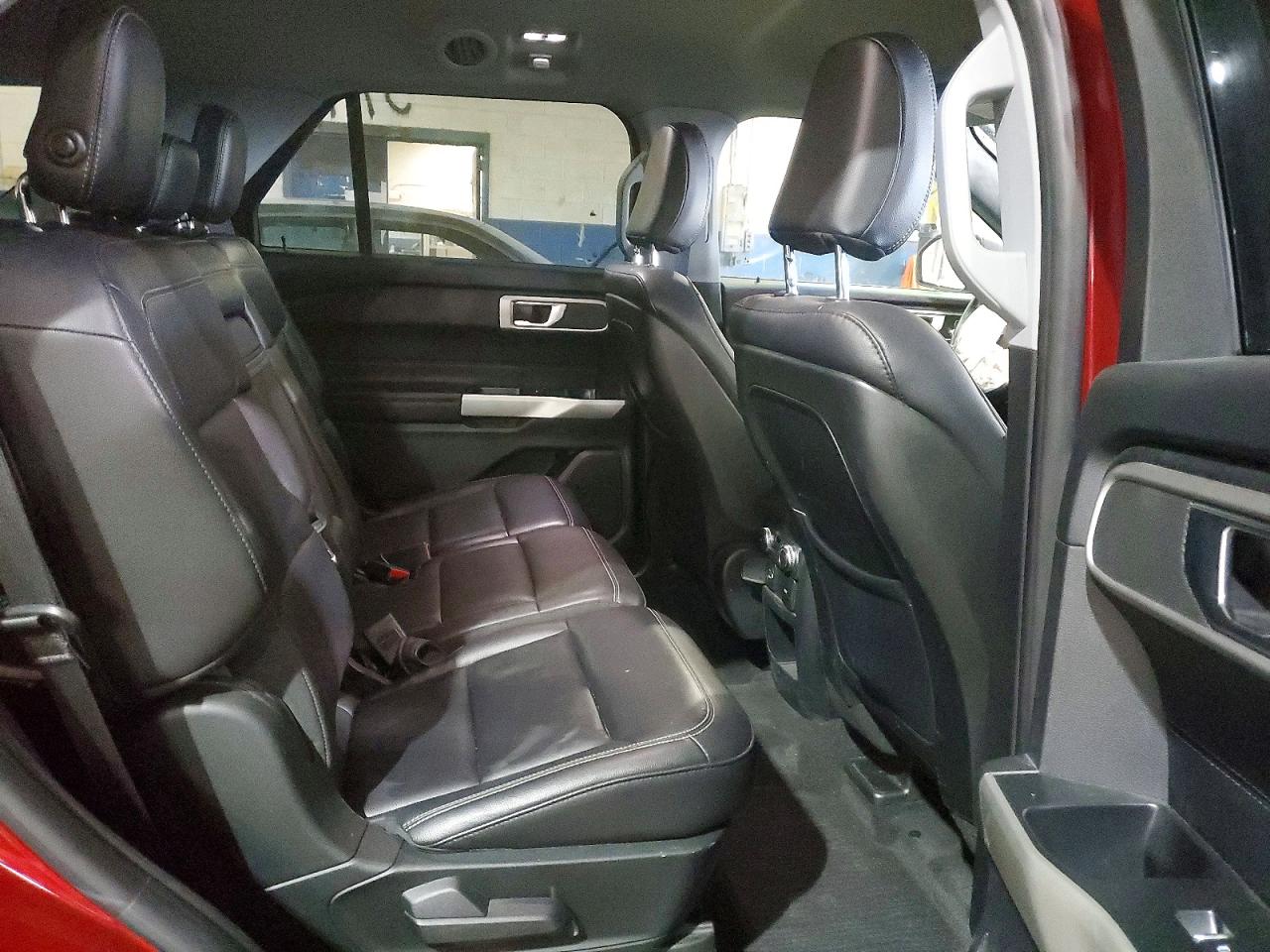 2020 FORD EXPLORER XLT photo 11