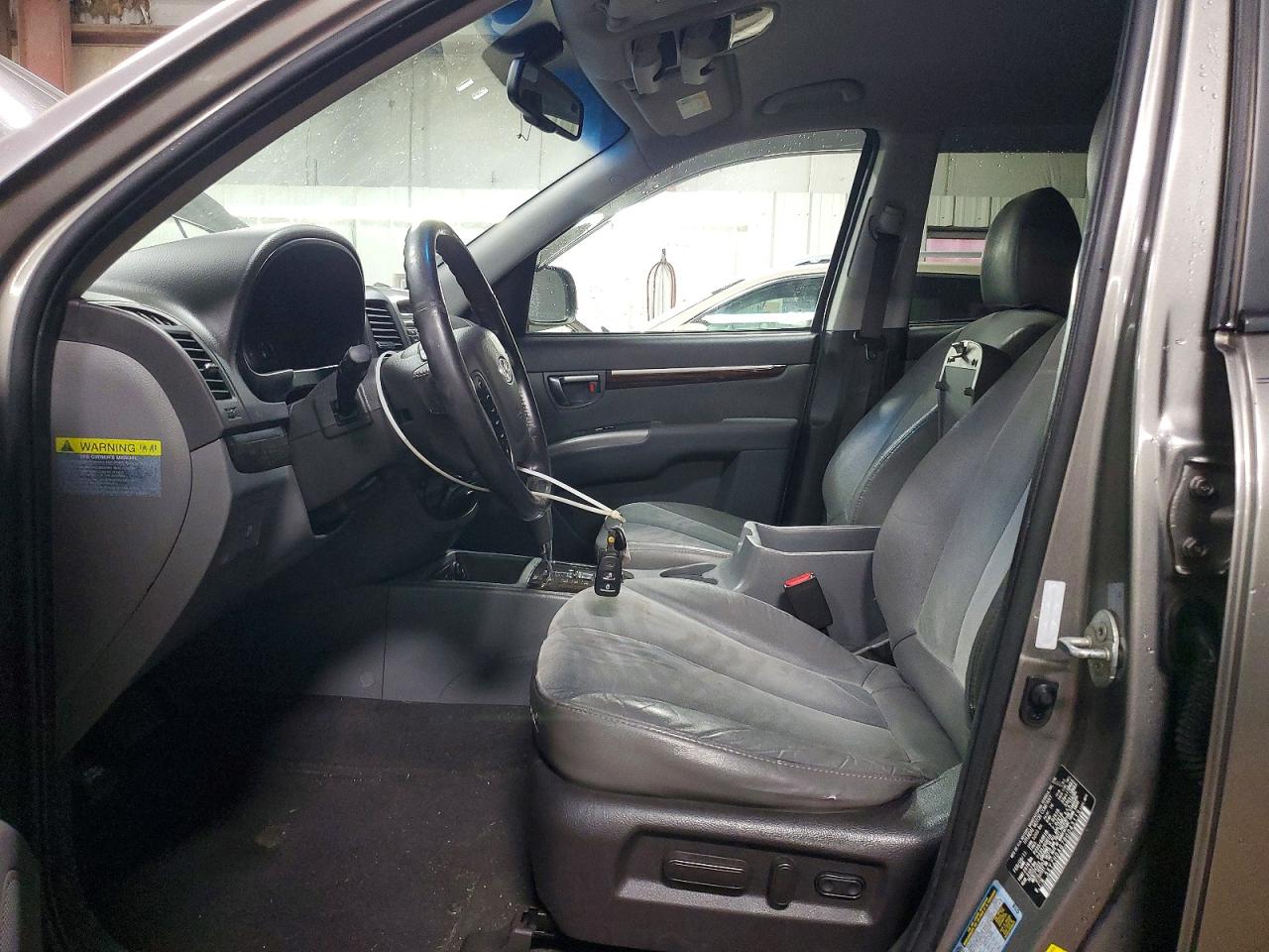 2011 HYUNDAI SANTA FE SE photo 7