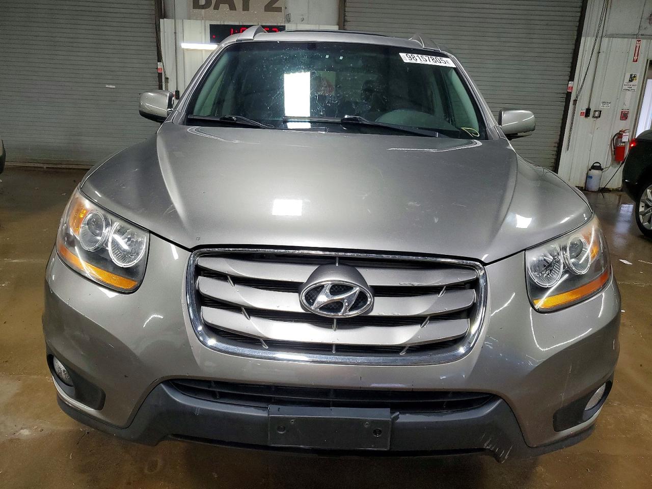 2011 HYUNDAI SANTA FE SE photo 5