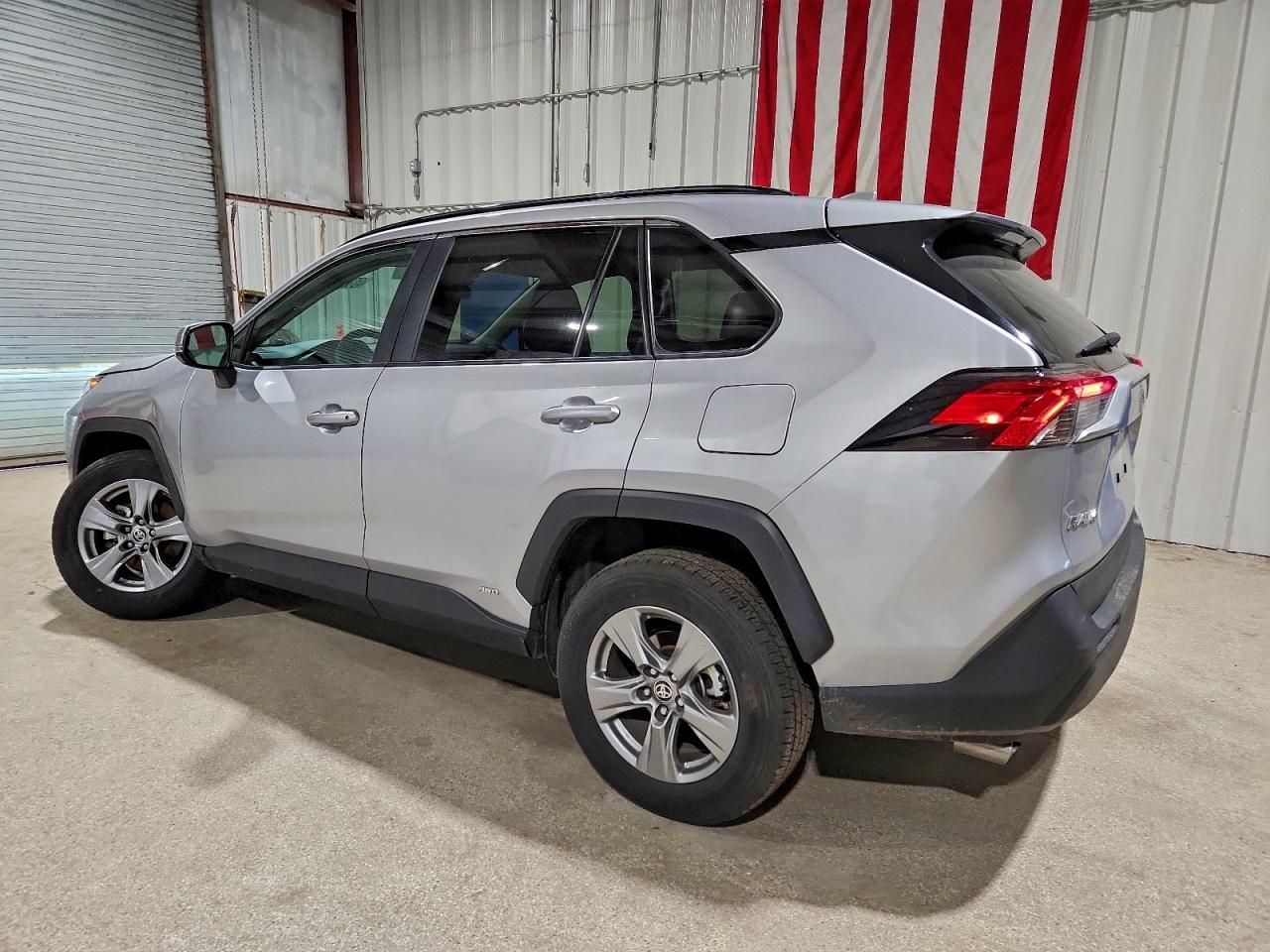 2024 TOYOTA RAV4 LE photo 2