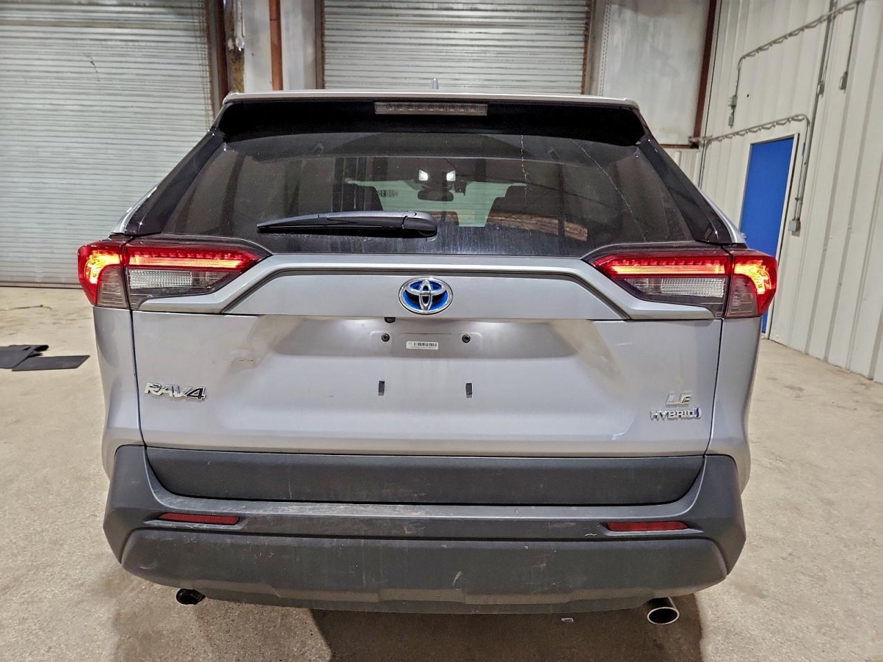 2024 TOYOTA RAV4 LE photo 6
