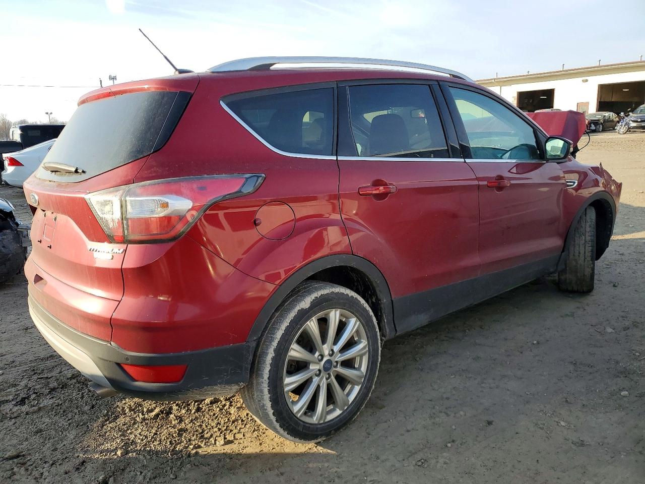 2017 FORD ESCAPE TITANIUM photo 3