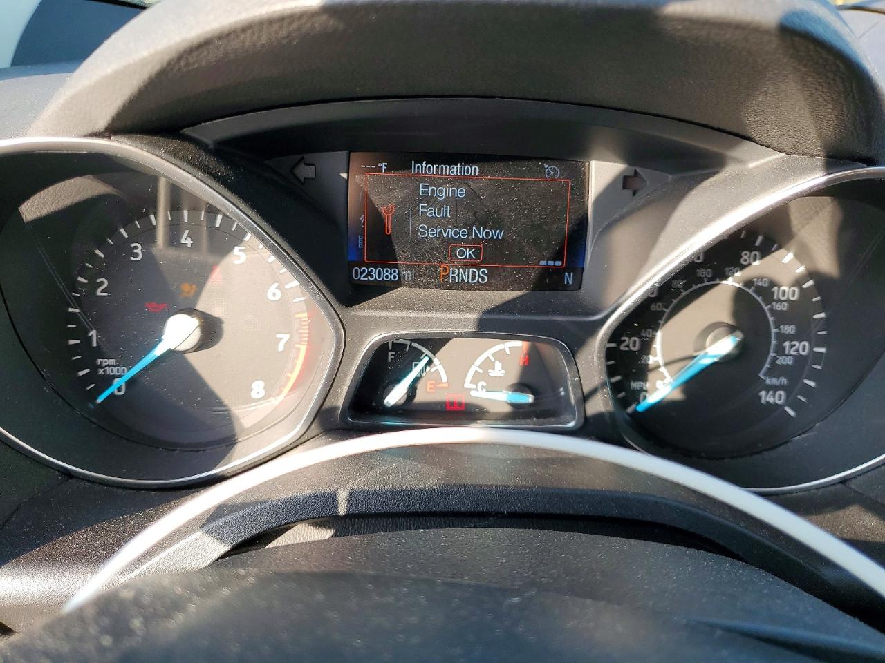 2017 FORD ESCAPE TITANIUM photo 9