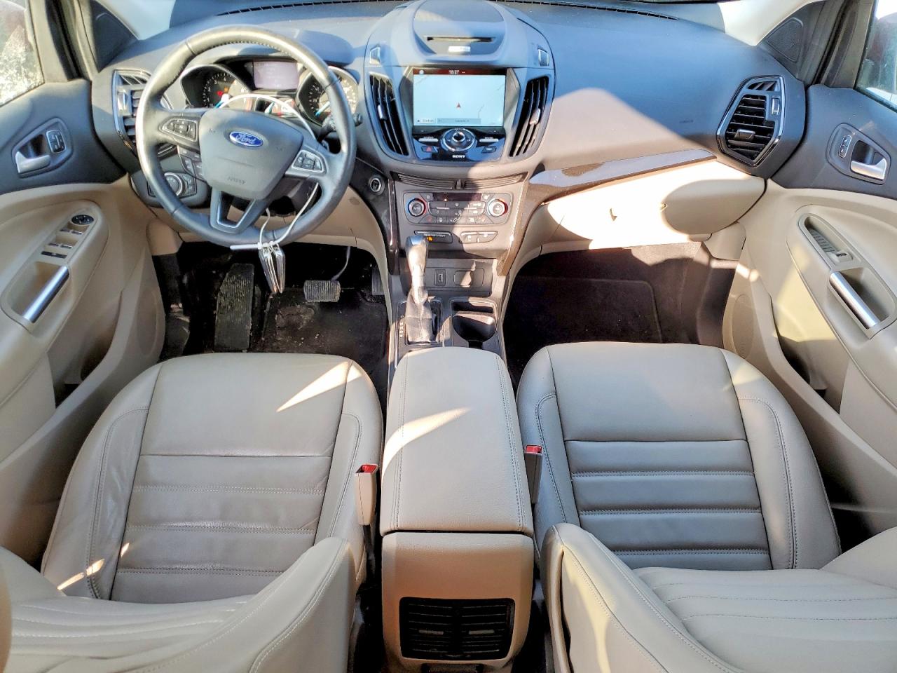 2017 FORD ESCAPE TITANIUM photo 8