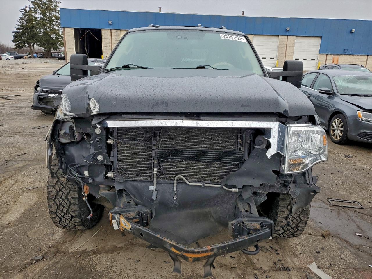 2013 FORD EXPEDITION XLT photo 5