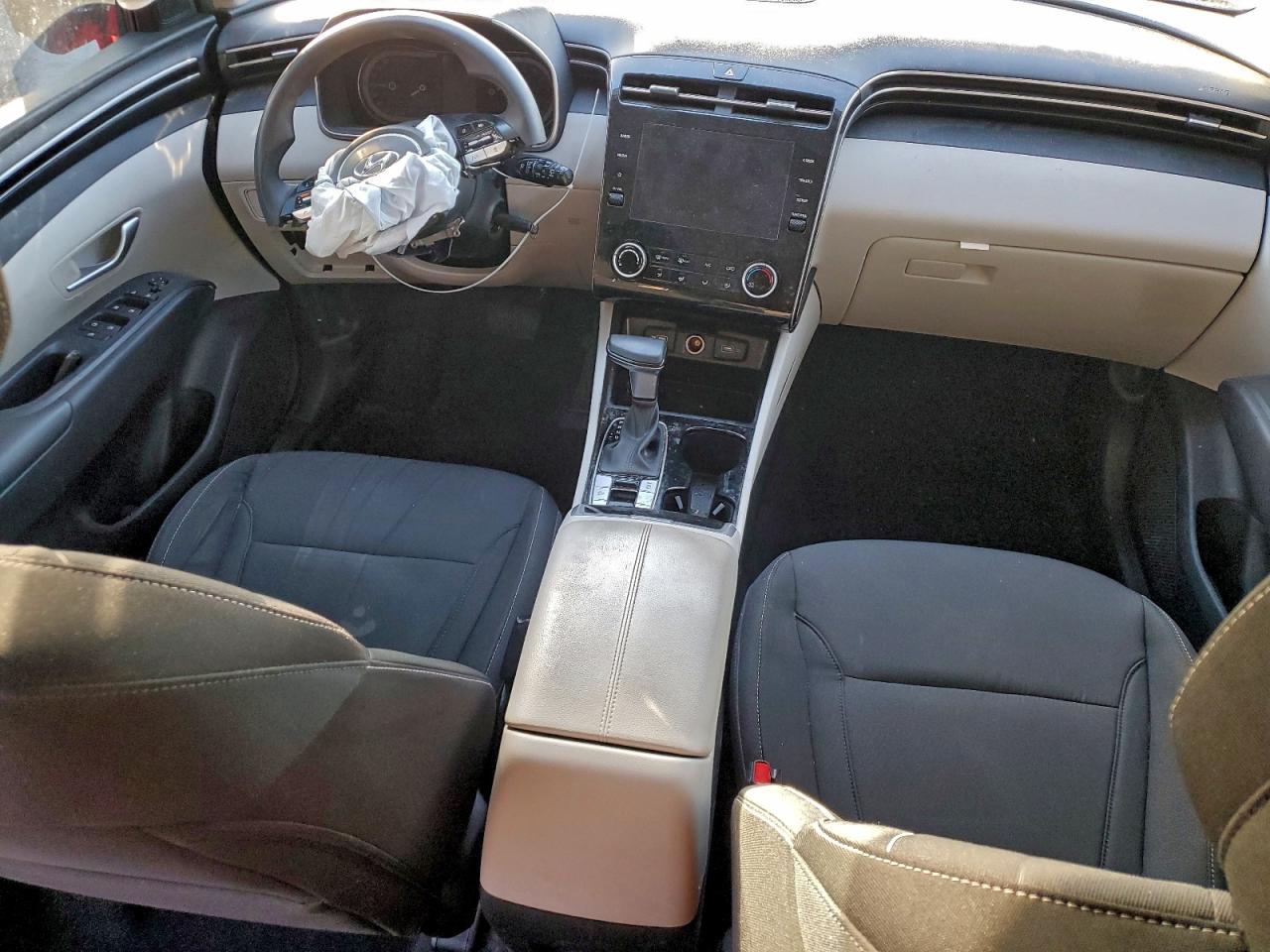 2023 HYUNDAI TUCSON SE photo 8