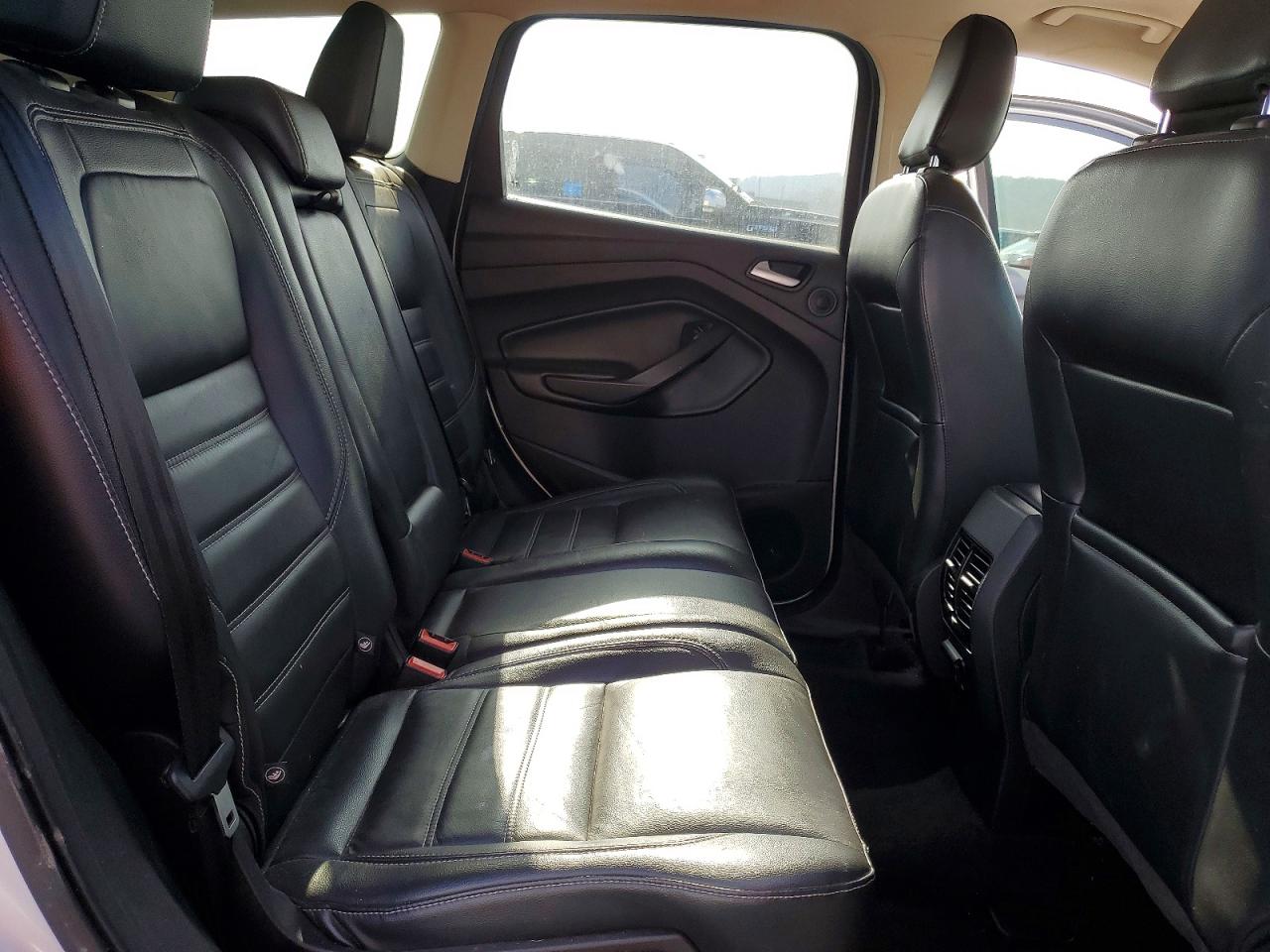 2018 FORD ESCAPE TITANIUM photo 11