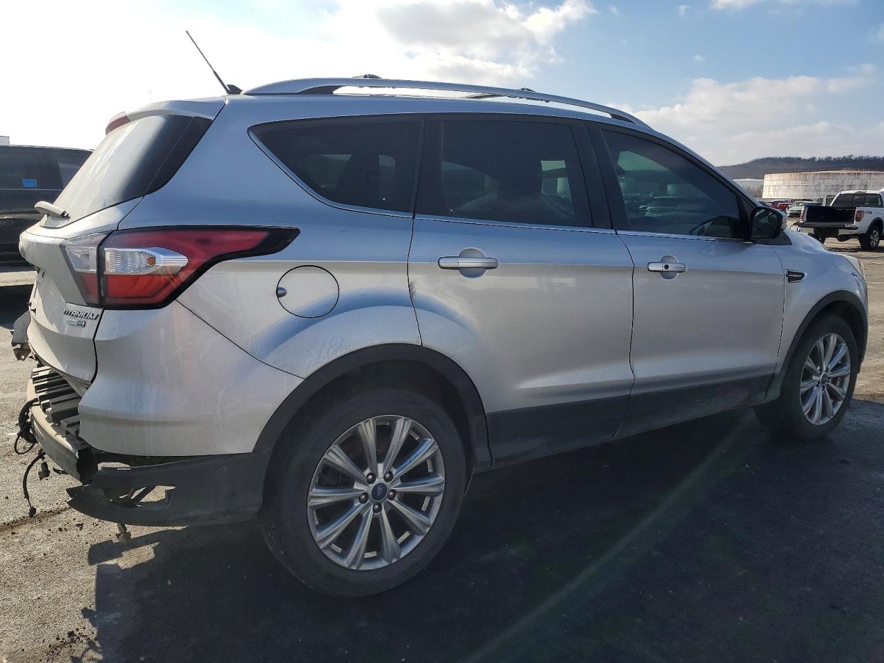 2018 FORD ESCAPE TITANIUM photo 3