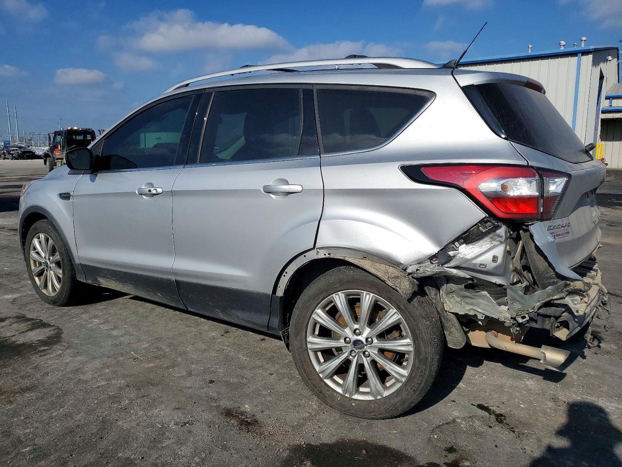 2018 FORD ESCAPE TITANIUM photo 2