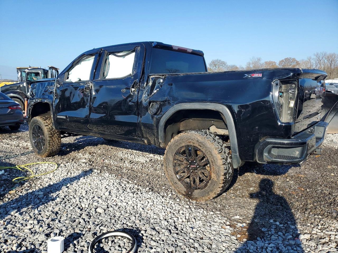 2019 GMC SIERRA K1500 ELEVATION photo 2
