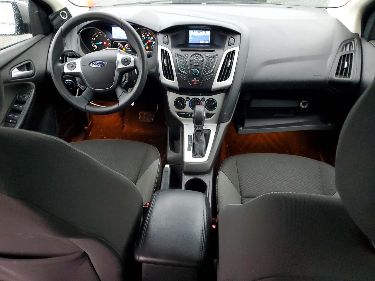 2013 FORD FOCUS SE photo 8