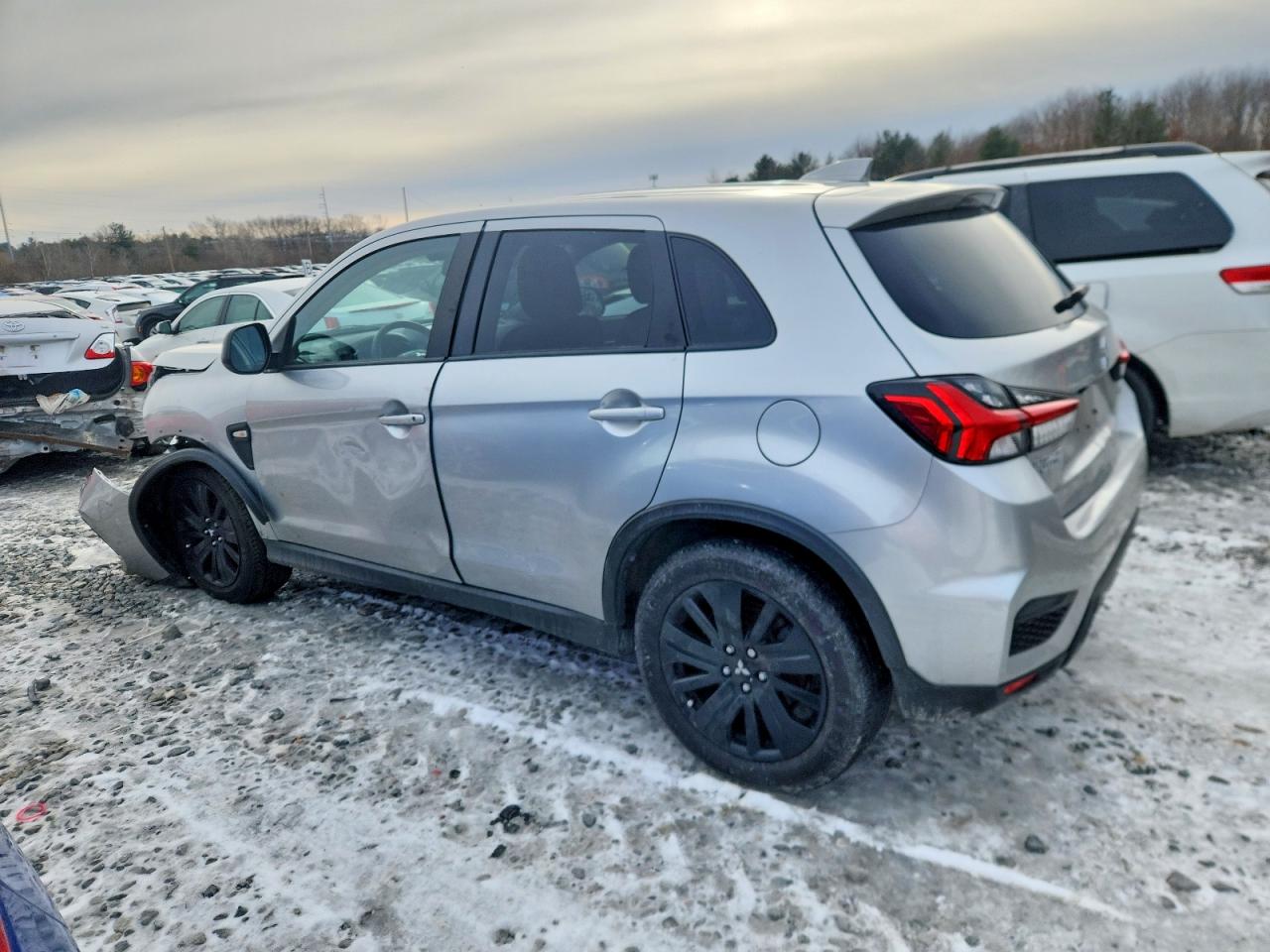2022 MITSUBISHI OUTLANDER SPORT ES photo 2