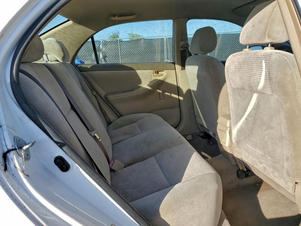2005 TOYOTA COROLLA CE photo 10