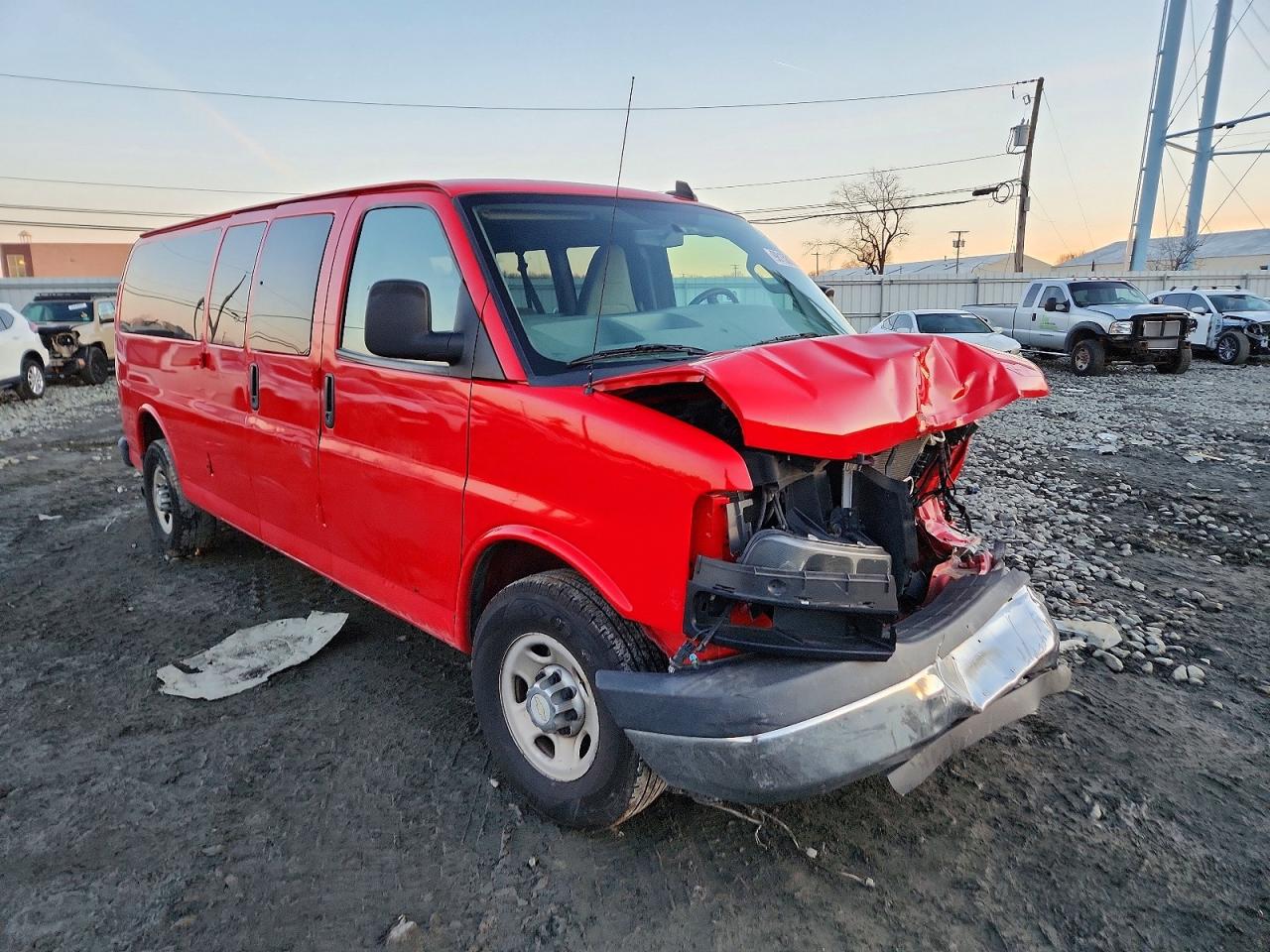 2016 CHEVROLET EXPRESS G3500 LT photo 4