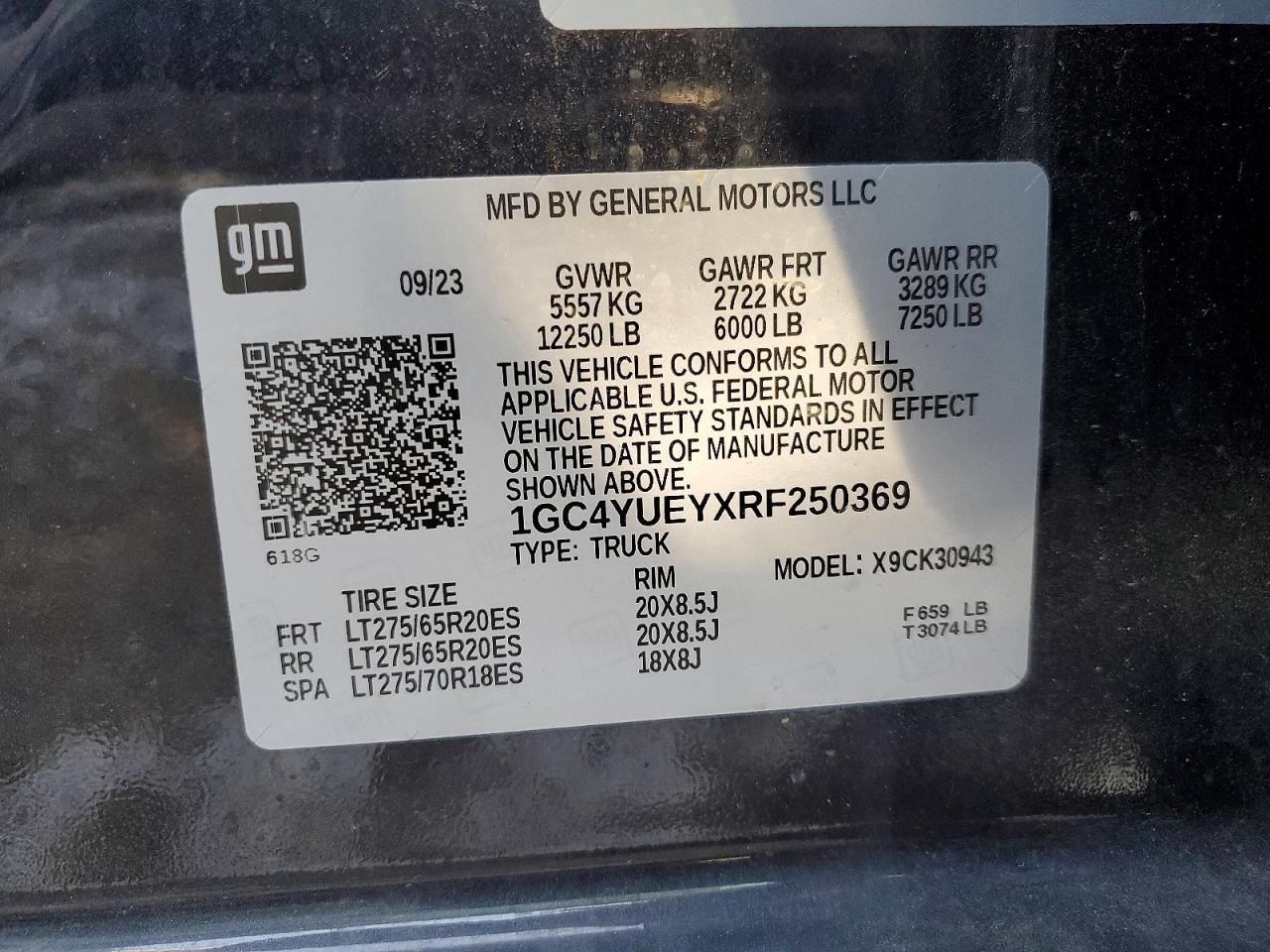2024 CHEVROLET SILVERADO K3500 LTZ photo 12