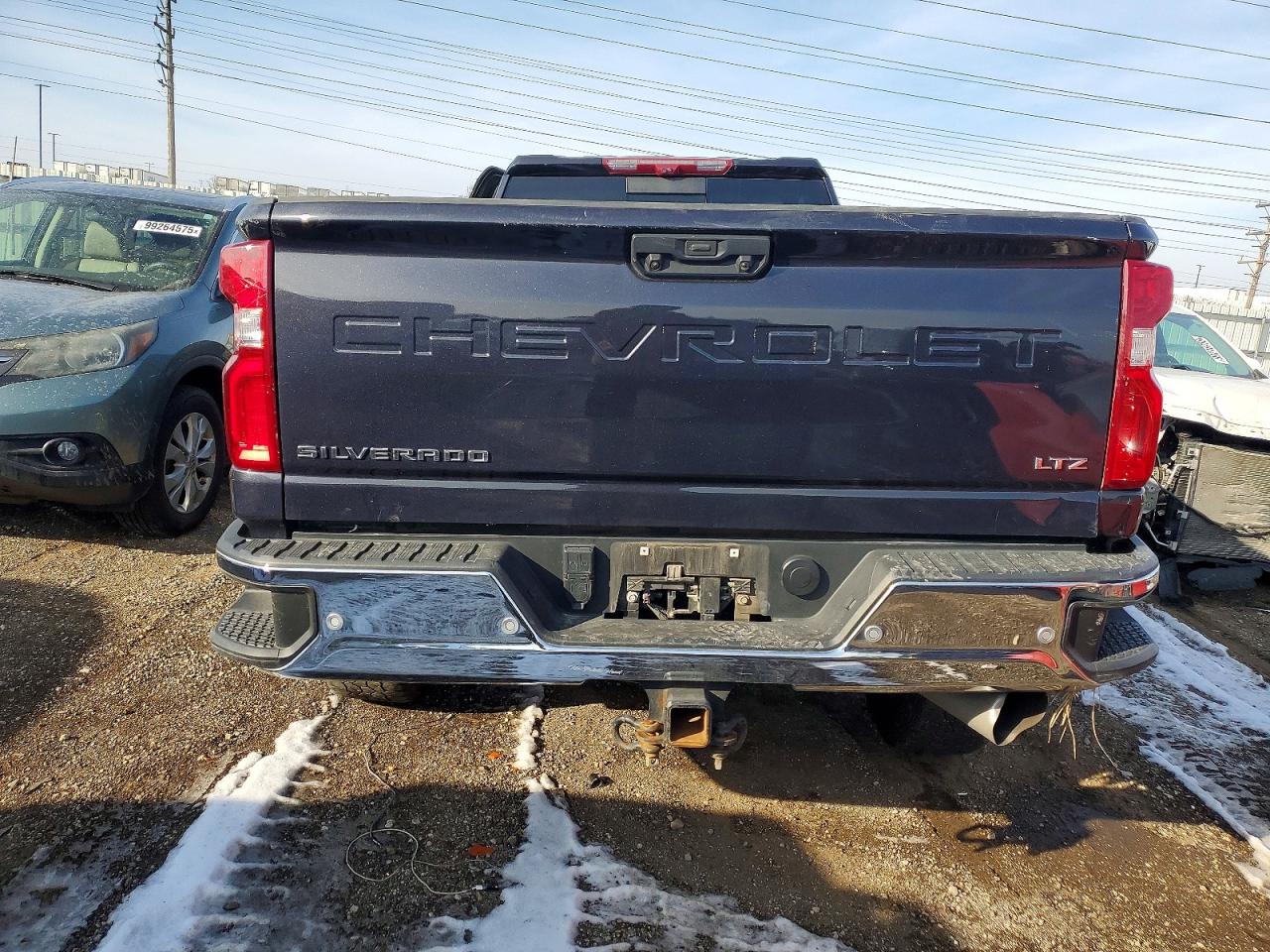 2024 CHEVROLET SILVERADO K3500 LTZ photo 6