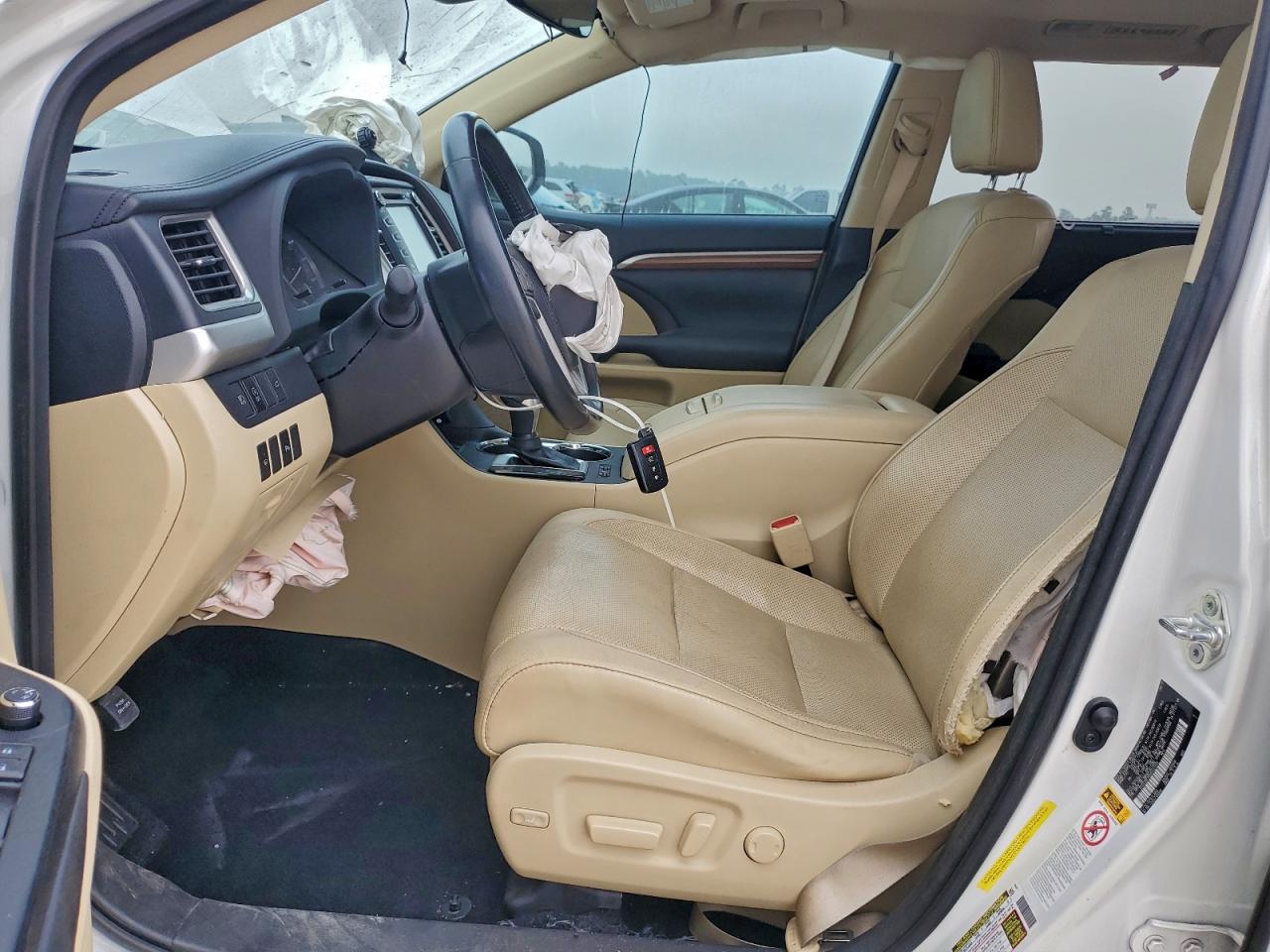 2017 TOYOTA HIGHLANDER LIMITED photo 7