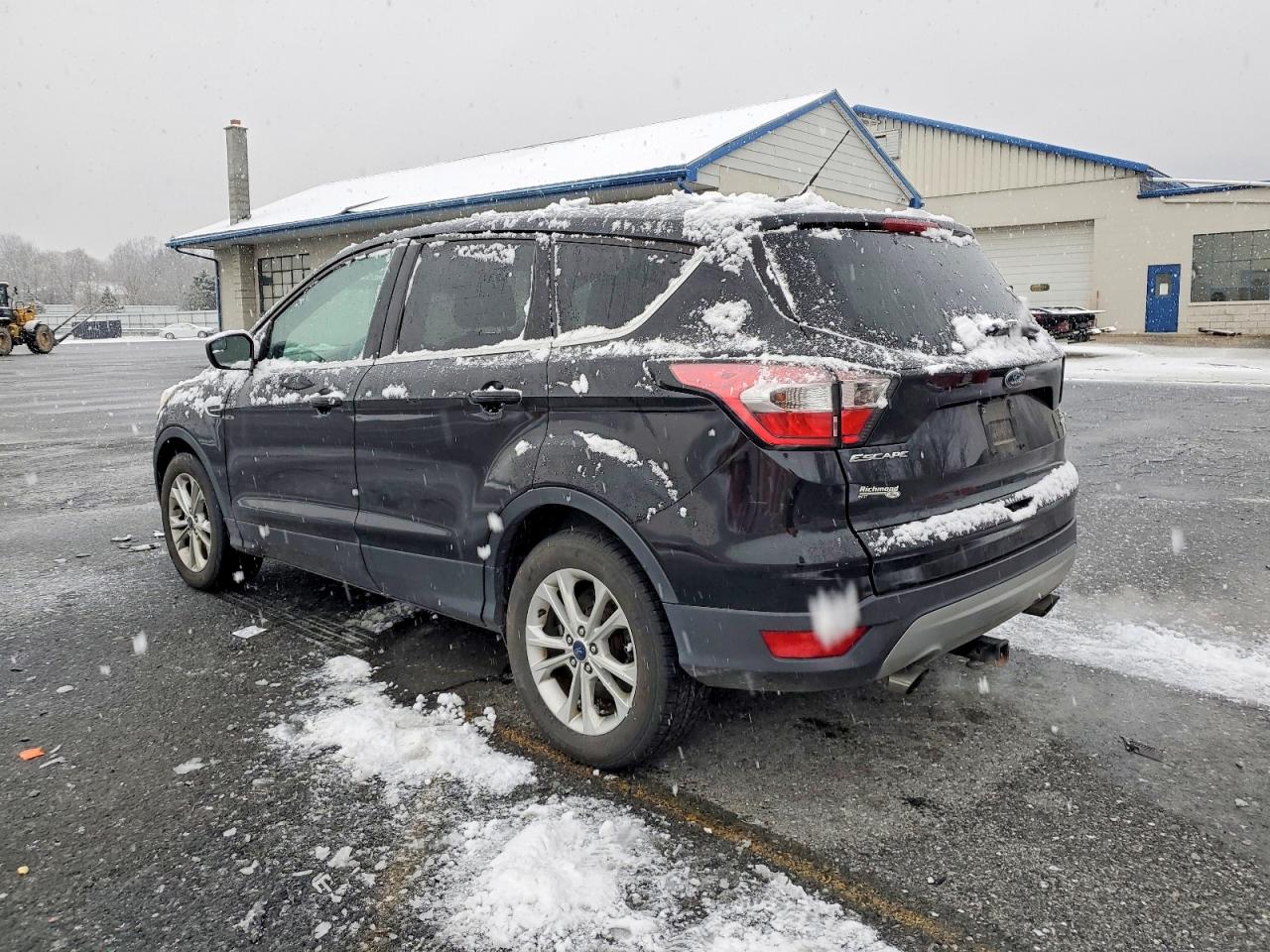 2017 FORD ESCAPE SE photo 2