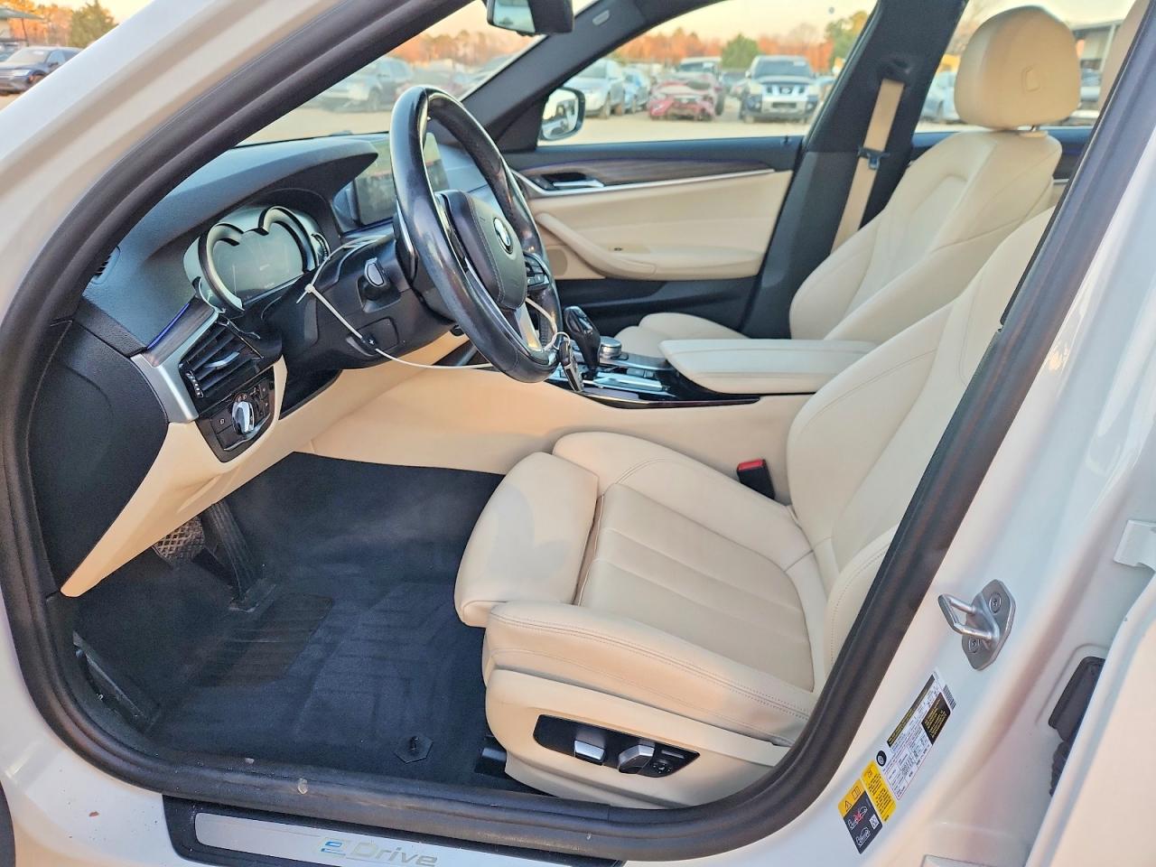 2018 BMW 530E photo 19