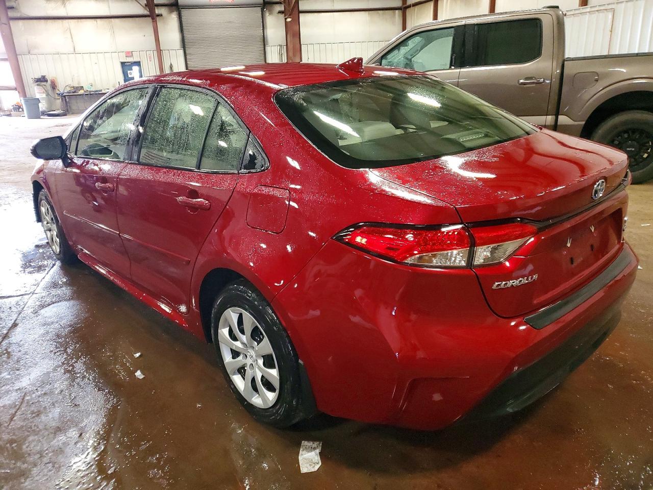 2025 TOYOTA COROLLA LE photo 2