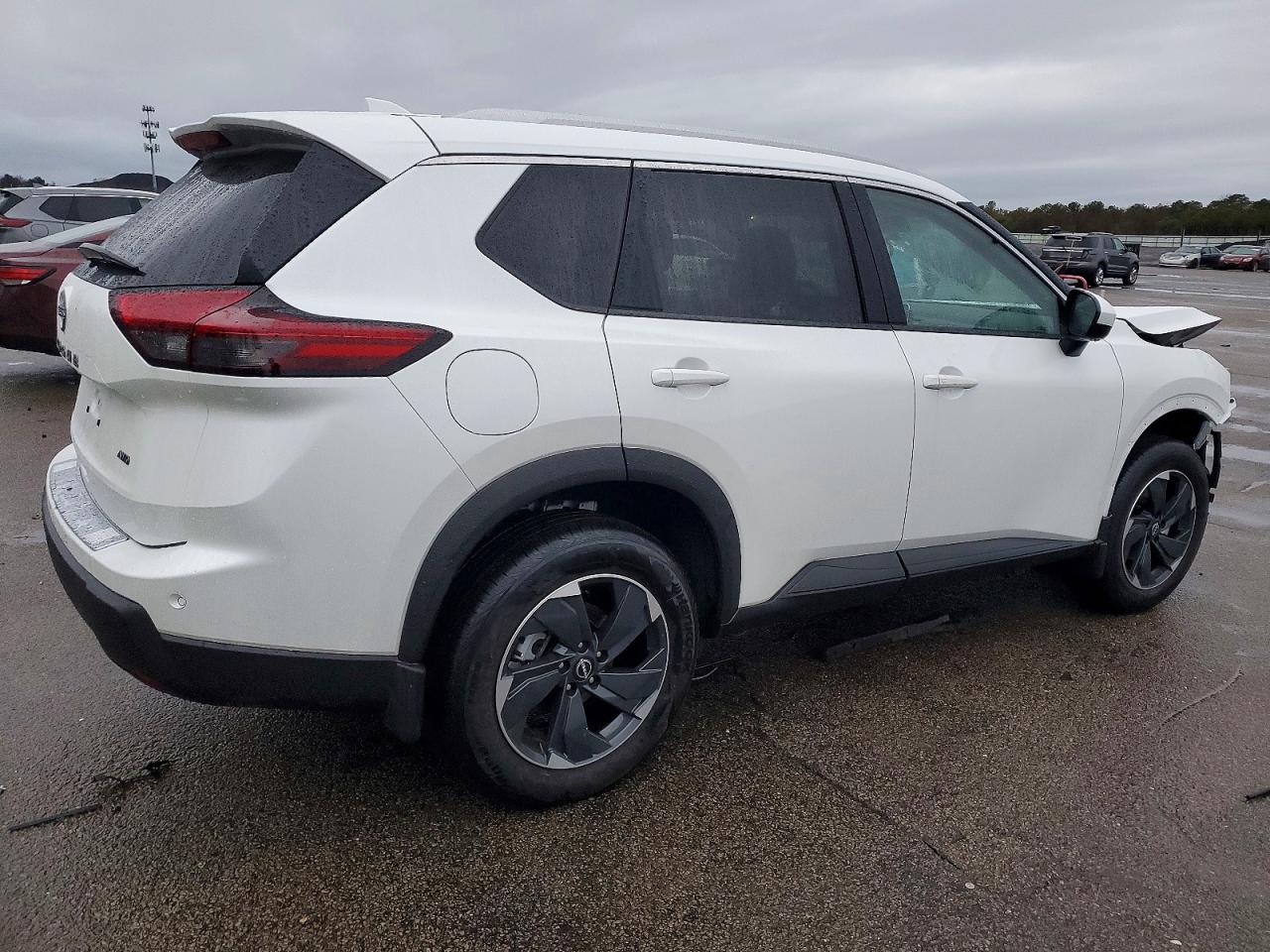 2025 NISSAN ROGUE SV photo 3