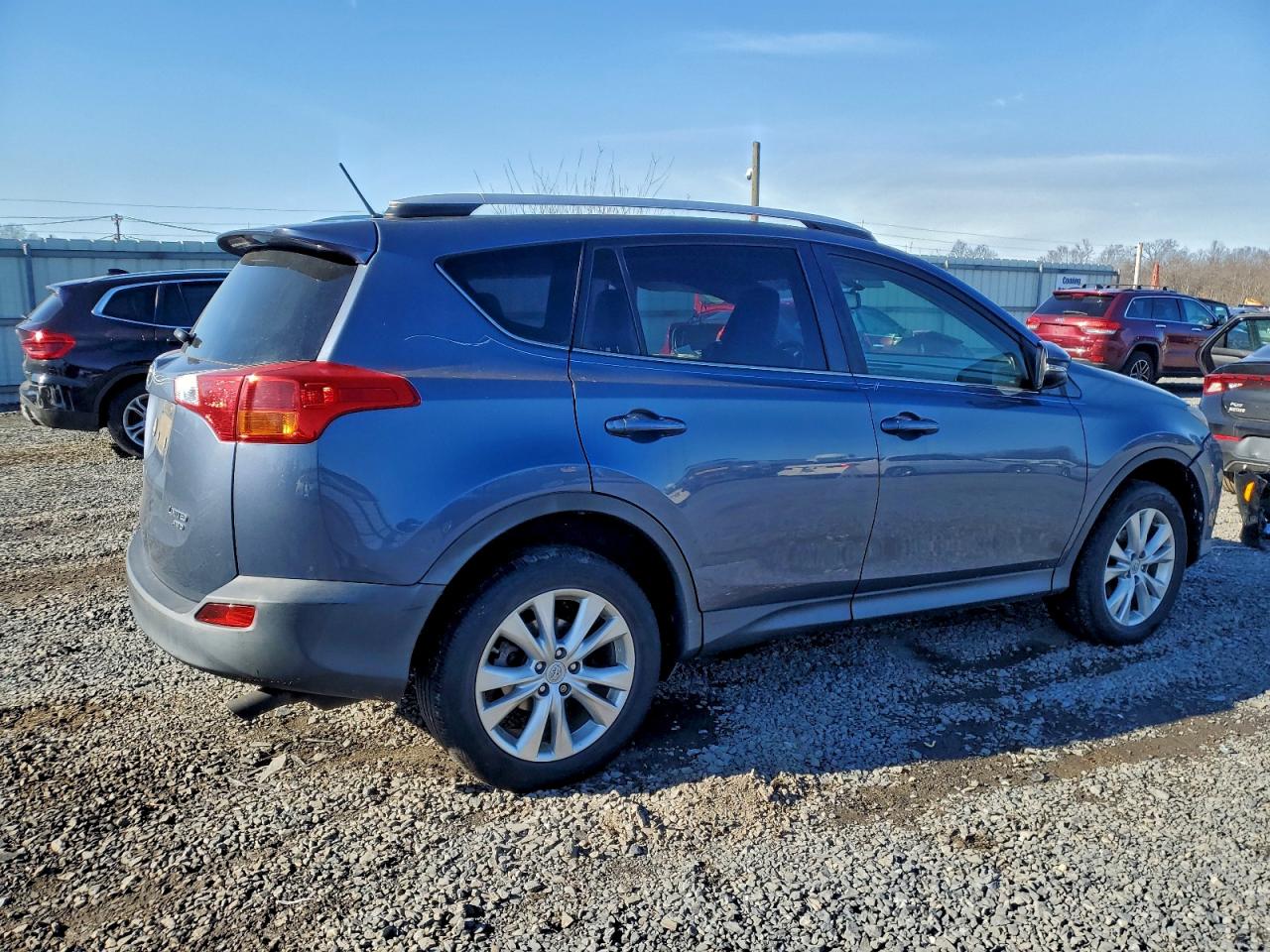 2013 TOYOTA RAV4 LIMITED photo 3